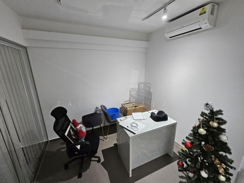 Ground Floor Unit Excellent Frontage @ Serangoon Garden Way, Serangoon Garden Way, Hougang / Punggol / Sengkang, 1,499 sqft, Shop / Shophouse For Rent, by Zai Abdullah, 500292536 - Interior - CommercialGuru.com.sg