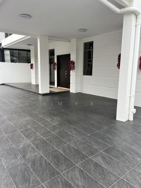 Chuan Villas, Chuan Close, Hougang / Punggol / Sengkang, 6 Bedrooms, 4,300 sqft, Terraced House For Rent, by Lim Y X, 500292582 - Exterior - PropertyGuru.com.sg