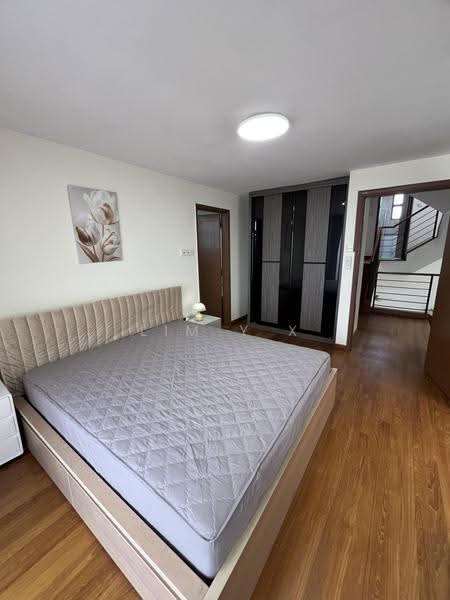 Chuan Villas, Chuan Close, Hougang / Punggol / Sengkang, 6 Bedrooms, 4,300 sqft, Terraced House For Rent, by Lim Y X, 500292582 - Bedroom - PropertyGuru.com.sg