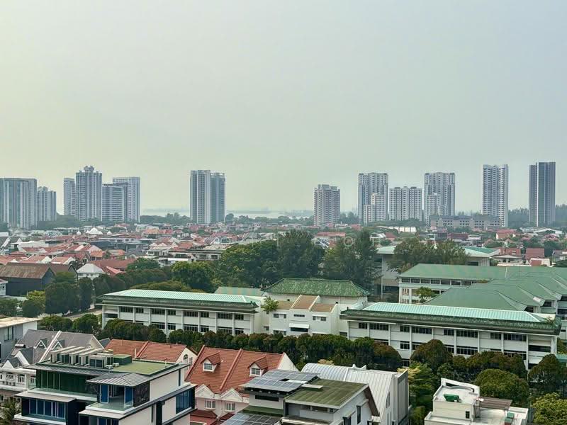Grand Dunman, 16 Dunman Road, East Coast / Marine Parade, 2 Bedrooms, 775 sqft, Condominium For Rent, by Scott Loh, 500292586 - Balcony - Landed & Sea View - PropertyGuru.com.sg