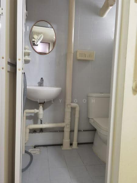232 Ang Mo Kio Avenue 3, 232 Ang Mo Kio Avenue 3, Ang Mo Kio / Bishan / Thomson, 2 Bedrooms, 721 sqft, HDB Flat For Sale, by LILY GOH, 500292588 - PropertyGuru.com.sg