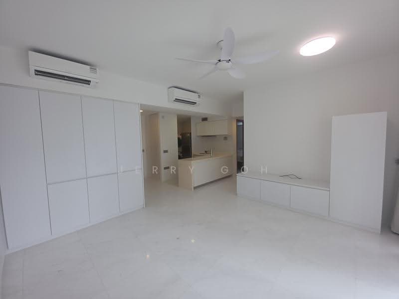 Suites at Orchard, 38 Handy Road, Orchard / River Valley, 2 Bedrooms, 872 sqft, Condominium For Rent, by Jerry Goh, 500292589 - Living Room - PropertyGuru.com.sg