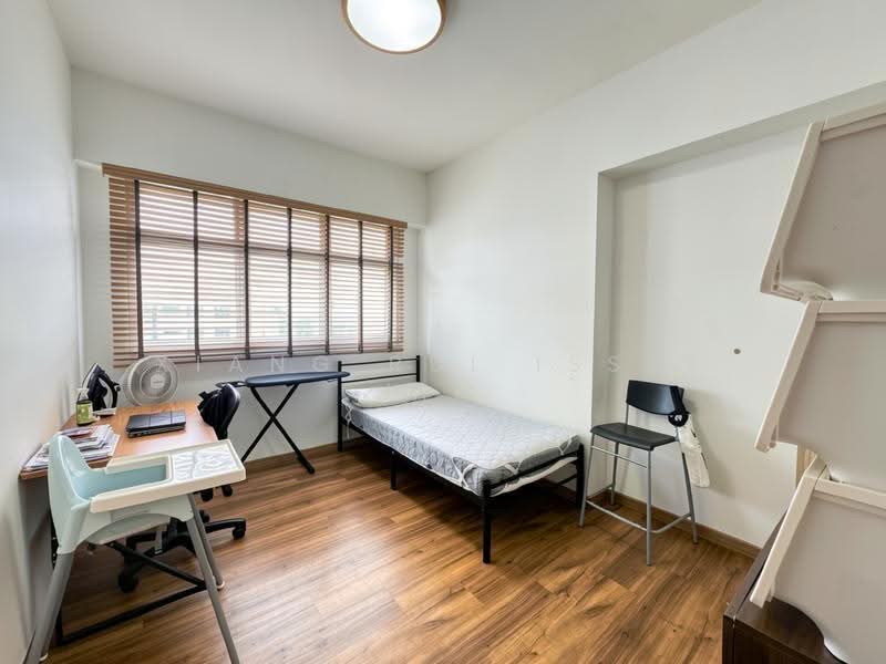 101A Canberra Street, 101A Canberra Street, Sembawang / Yishun, 3 Bedrooms, 1,001 sqft, HDB Flat For Sale, by Xiang Rui Issey Lim, 500292590 - Bedroom - PropertyGuru.com.sg