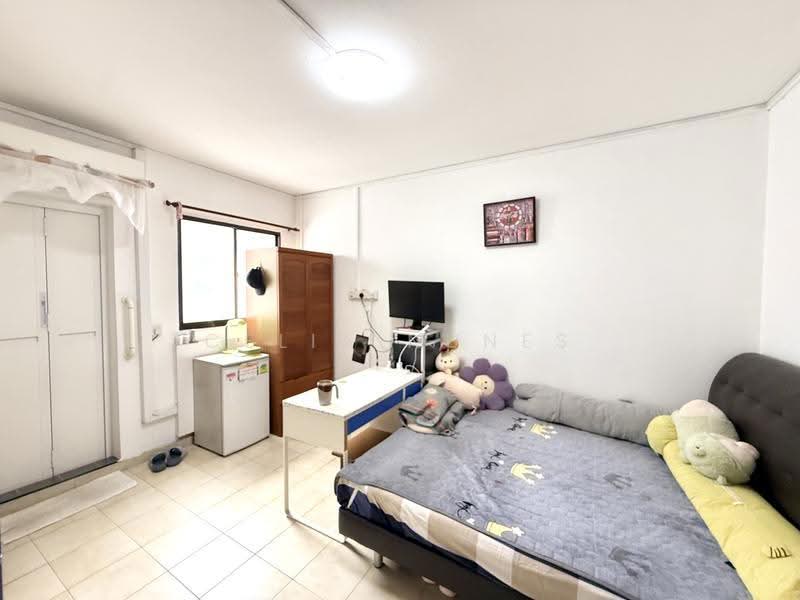 929 Jurong West Street 92, 929 Jurong West Street 92, Boon Lay / Jurong / Tuas, 2 Bedrooms, 785 sqft, HDB Flat For Sale, by CeLia Nunes, 500292599 - Bedroom - PropertyGuru.com.sg