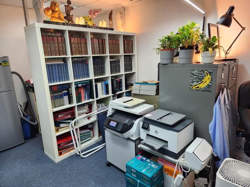 Textile Centre, 200 Jalan Sultan, Beach Road / Bugis / Rochor, 368 sqft, Office For Rent, by Roy Sho, 500292603 - CommercialGuru.com.sg