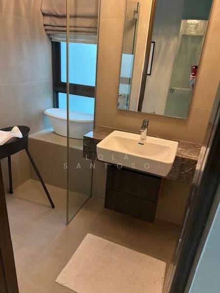 Duchess Residences, 108 Duchess Avenue, Tanglin / Holland / Bukit Timah, 3 Bedrooms, 1,905 sqft, Condominium For Rent, by Lola Santoso, 500292604 - Bathroom - PropertyGuru.com.sg