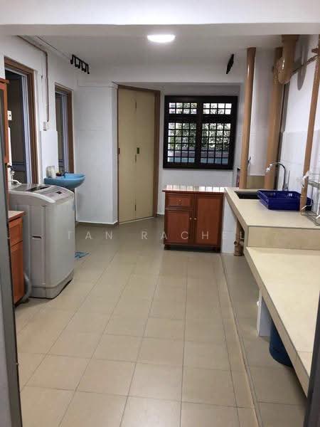 18 Bedok South Road, 18 Bedok South Road, Bedok / Upper East Coast, 2 Bedrooms, 721 sqft, HDB Flat For Rent, by Tan Rachel, 500292606 - Kitchen - PropertyGuru.com.sg
