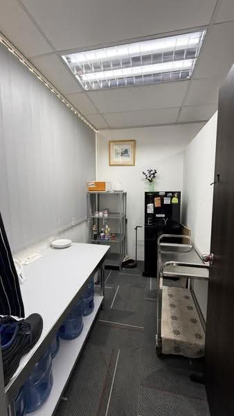 Wcega Tower, 21 Bukit Batok Crescent, Dairy Farm / Bukit Panjang / Choa Chu Kang, 958 sqft, Light Industrial (B1) For Sale, by Jeff Tey, 500292616 - Kitchen - CommercialGuru.com.sg