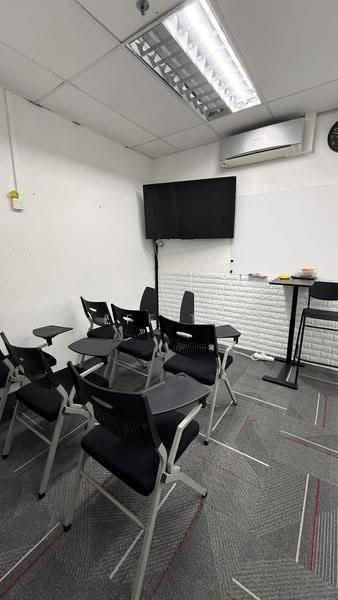 Wcega Tower, 21 Bukit Batok Crescent, Dairy Farm / Bukit Panjang / Choa Chu Kang, 958 sqft, Light Industrial (B1) For Sale, by Jeff Tey, 500292616 - Study - CommercialGuru.com.sg