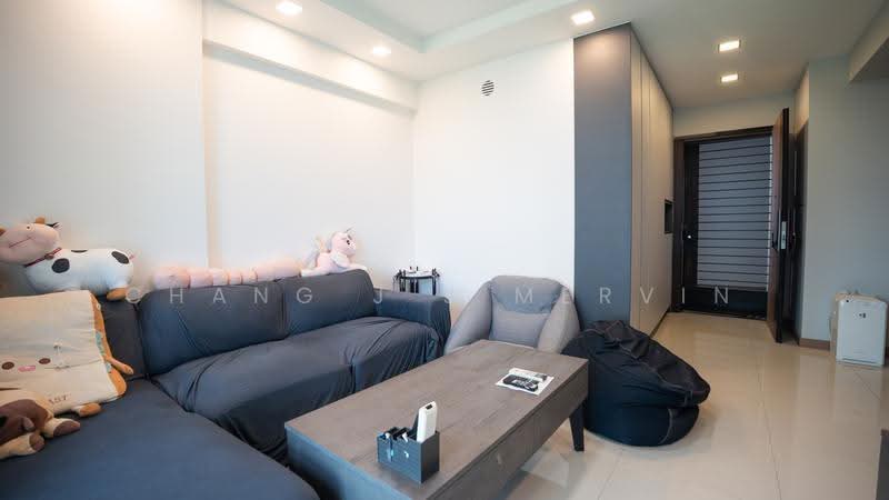 422B Northshore Drive, 422B Northshore Drive, Hougang / Punggol / Sengkang, 3 Bedrooms, 1,001 sqft, HDB Flat For Sale, by Chang J J Mervin, 500292625 - Living Room - PropertyGuru.com.sg