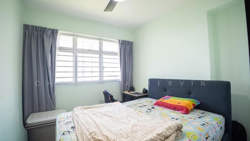 422B Northshore Drive, 422B Northshore Drive, Hougang / Punggol / Sengkang, 3 Bedrooms, 1,001 sqft, HDB Flat For Sale, by Chang J J Mervin, 500292625 - Bedroom - PropertyGuru.com.sg