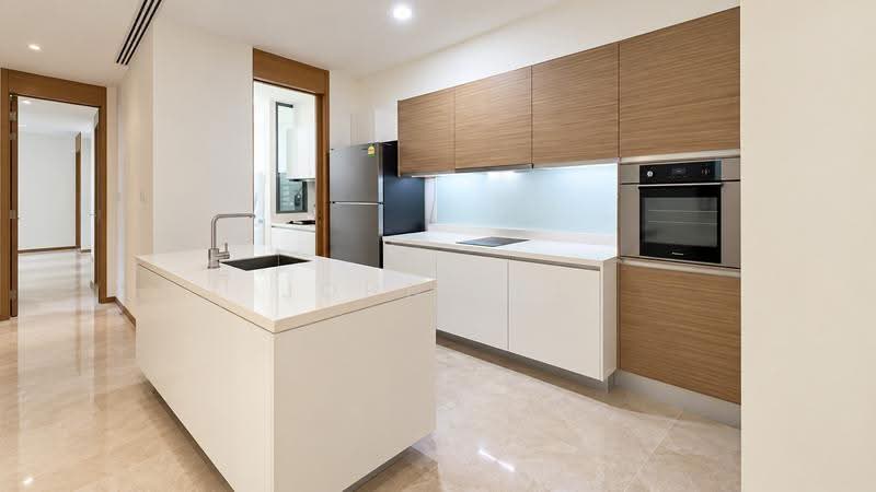 Concourse Skyline, 300 Beach Road, Beach Road / Bugis / Rochor, 4 Bedrooms, 1,668 sqft, Condominium For Sale, by John Lee, 500292628 - Kitchen - PropertyGuru.com.sg