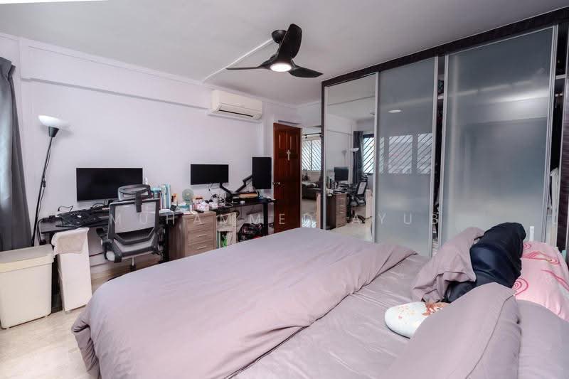 242 Serangoon Avenue 3, 242 Serangoon Avenue 3, Hougang / Punggol / Sengkang, 3 Bedrooms, 1,109 sqft, HDB Flat For Sale, by Muhammed Ayub, 500292647 - Bedroom - PropertyGuru.com.sg