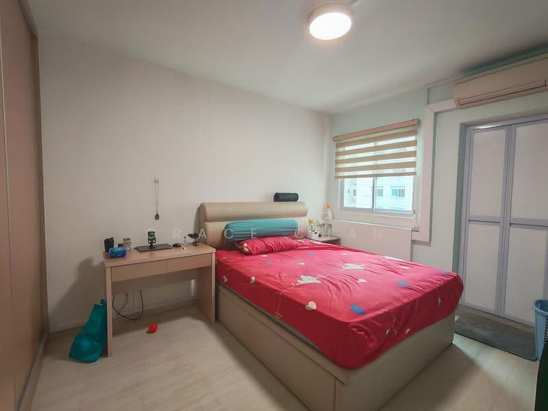 459 Jurong West Street 41, 459 Jurong West Street 41, Boon Lay / Jurong / Tuas, 3 Bedrooms, 1,108 sqft, HDB Flat For Sale, by Grace Chan, 500292664 - Bedroom - PropertyGuru.com.sg