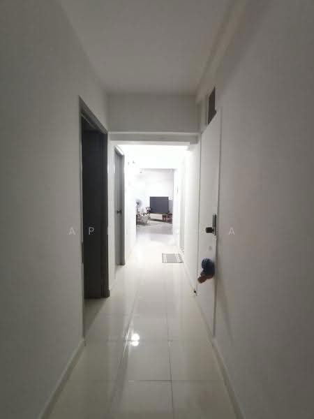 682A Woodlands Drive 62, 682A Woodlands Drive 62, Admiralty / Woodlands, Room Rental, 110 sqft, HDB Flat For Rent, by April Chia, 500292665 - Corridor - PropertyGuru.com.sg