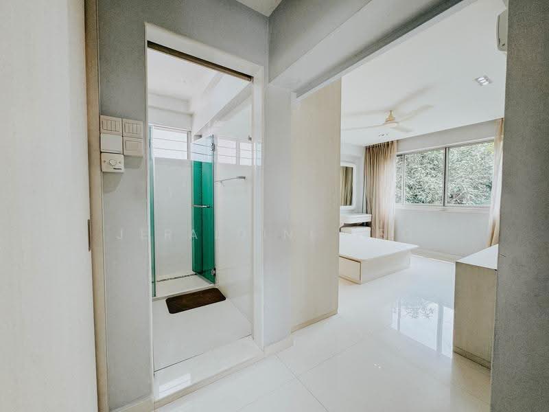 480 Pasir Ris Drive 4, 480 Pasir Ris Drive 4, Pasir Ris / Tampines, 4 Bedrooms, 1,205 sqft, HDB Flat For Rent, by Jeraldine Yeo, 500292668 - Bathroom - PropertyGuru.com.sg