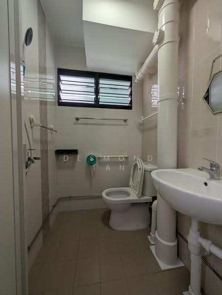 444 Ang Mo Kio Avenue 10, 444 Ang Mo Kio Avenue 10, Ang Mo Kio / Bishan / Thomson, Room Rental, 200 sqft, HDB Flat For Rent, by Desmond Tan, 500292680 - PropertyGuru.com.sg