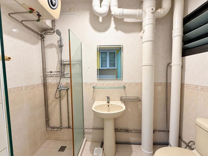 274B Jurong West Street 25, 274B Jurong West Street 25, Boon Lay / Jurong / Tuas, 4 Bedrooms, 1,356 sqft, HDB Flat For Sale, by Alvin Ong 王裕清, 500292685 - Bathroom - PropertyGuru.com.sg