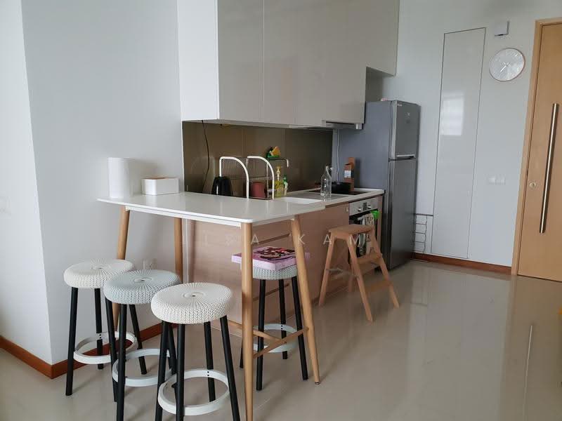 Hillion Residences, 12 Jelebu Road, Dairy Farm / Bukit Panjang / Choa Chu Kang, 2 Bedrooms, 710 sqft, Condominium For Sale, by Lisa Kam, 500292705 - Kitchen - PropertyGuru.com.sg
