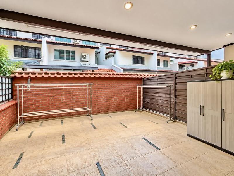 Yunnan Gardens, Yunnan Road, Boon Lay / Jurong / Tuas, 5 Bedrooms, 3,003 sqft, Terraced House For Sale, by Adel Goh 吴慧芬, 500292707 - Balcony - PropertyGuru.com.sg