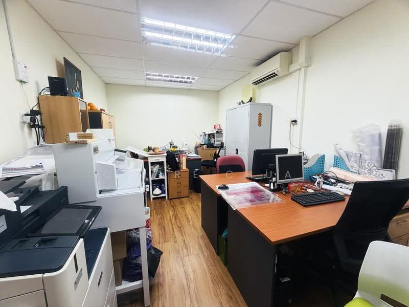 Toh Guan Centre, 21 Toh Guan Road East, Boon Lay / Jurong / Tuas, 1,356 sqft, Factory / Workshop (B2) For Sale, by Claire Chua, 500292713 - Interior - CommercialGuru.com.sg