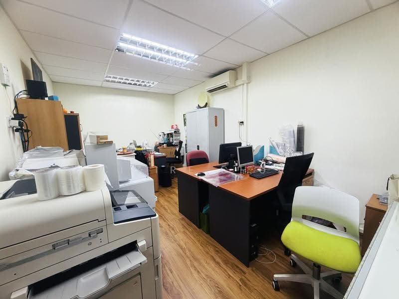Toh Guan Centre, 21 Toh Guan Road East, Boon Lay / Jurong / Tuas, 1,356 sqft, Factory / Workshop (B2) For Sale, by Claire Chua, 500292713 - Study - CommercialGuru.com.sg