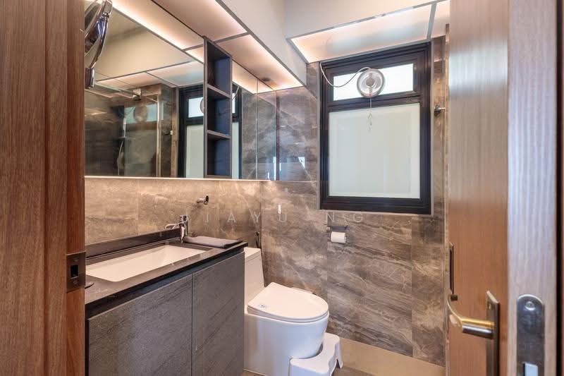 402A Fernvale Lane, 402A Fernvale Lane, Hougang / Punggol / Sengkang, 3 Bedrooms, 1,216 sqft, HDB Flat For Sale, by Jiayu Ng, 500292715 - Bathroom - PropertyGuru.com.sg
