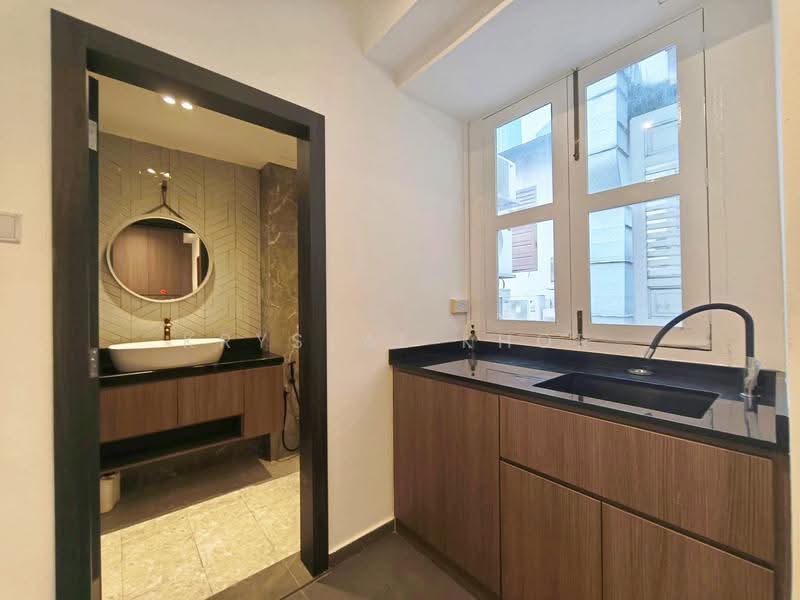 A Dainty Boutique Shophouse with a Gracious Welcome in Tras Street, Tanjong Pagar, Tras Street Craig Road Tanjong Pagar Road, Chinatown / Tanjong Pagar, 750 sqft, Shop / Shophouse For Rent, by Krystal Khor, 500292719 - Bathroom - CommercialGuru.com.sg