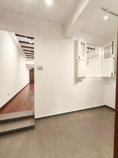 A Dainty Boutique Shophouse with a Gracious Welcome in Tras Street, Tanjong Pagar, Tras Street Craig Road Tanjong Pagar Road, Chinatown / Tanjong Pagar, 750 sqft, Shop / Shophouse For Rent, by Krystal Khor, 500292719 - Interior - CommercialGuru.com.sg