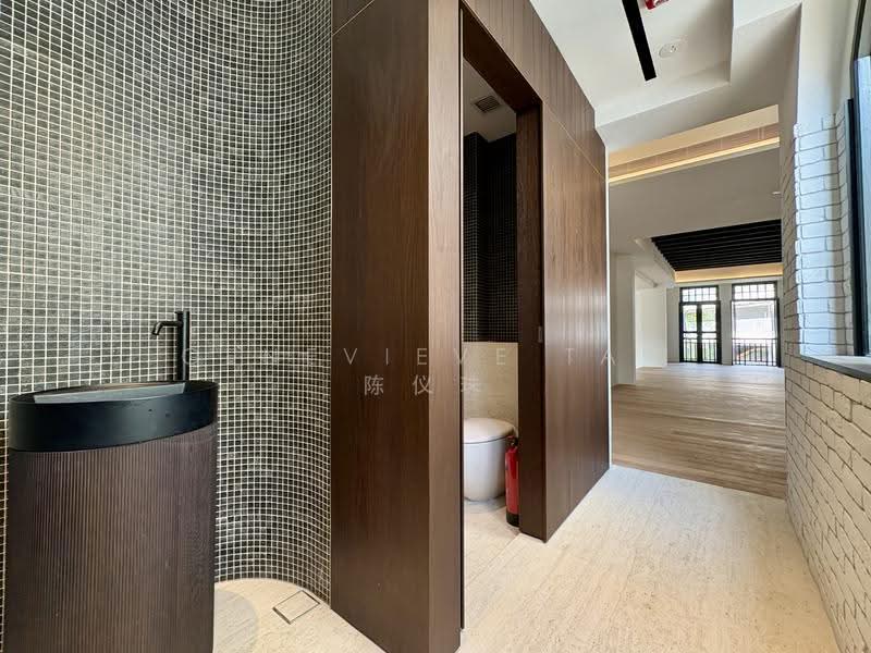Brand New Office at 52 Keong Saik, Keong Saik Road, Chinatown / Tanjong Pagar, 5,158 sqft, Office For Rent, by Genevieve Tan 陈仪珠, 500292721 - Bathroom - CommercialGuru.com.sg