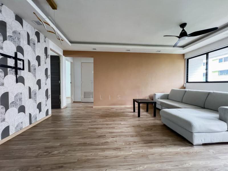 656 Yishun Avenue 4, 656 Yishun Avenue 4, Sembawang / Yishun, 2 Bedrooms, 800 sqft, HDB Flat For Rent, by Phyllis Tan, 500292727 - Living Room - PropertyGuru.com.sg