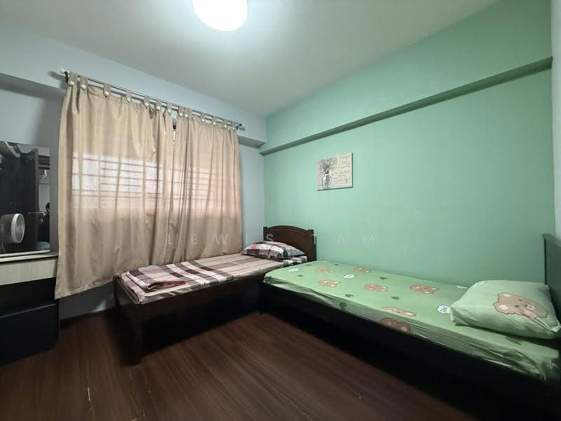 662 Yishun Avenue 4, 662 Yishun Avenue 4, Sembawang / Yishun, Room Rental, 200 sqft, HDB Flat For Rent, by Lewis Tam, 500292729 - Bedroom - PropertyGuru.com.sg