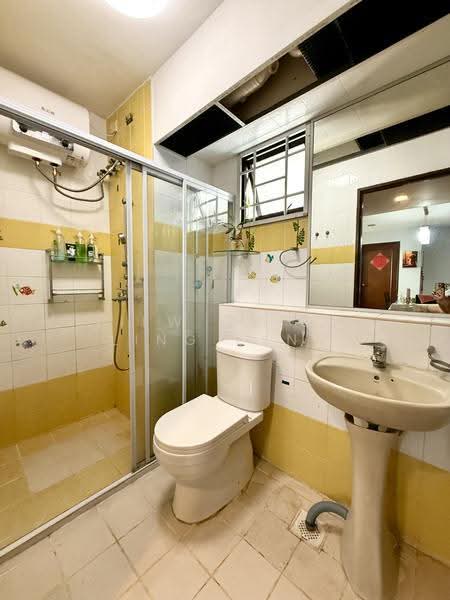 404B Fernvale Lane, 404B Fernvale Lane, Seletar / Yio Chu Kang, 3 Bedrooms, 990 sqft, HDB Flat For Sale, by Yiew Chiou Ling Lynn, 500292732 - Bathroom - PropertyGuru.com.sg