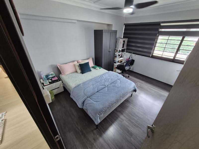 698D Hougang Street 52, 698D Hougang Street 52, Hougang / Punggol / Sengkang, 4 Bedrooms, 1,518 sqft, HDB Flat For Sale, by James Wong, 500292802 - Master bedroom - PropertyGuru.com.sg