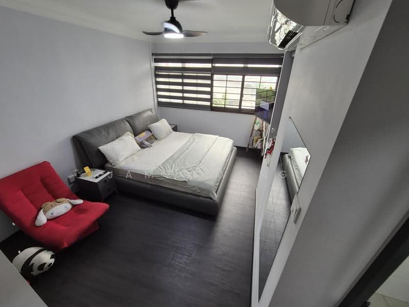698D Hougang Street 52, 698D Hougang Street 52, Hougang / Punggol / Sengkang, 4 Bedrooms, 1,518 sqft, HDB Flat For Sale, by James Wong, 500292802 - Bedroom - PropertyGuru.com.sg