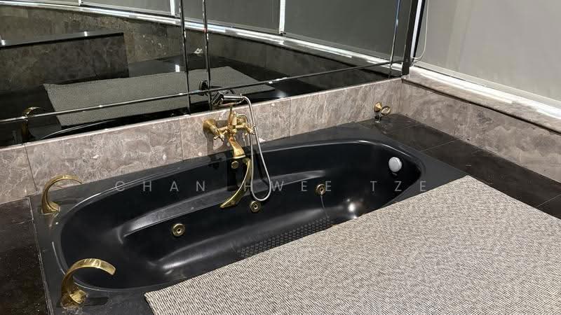 Orchard Bel Air, 245 Orchard Boulevard, Tanglin / Holland / Bukit Timah, 3 Bedrooms, 3,200 sqft, Condominium For Rent, by Chan Hwee Tze, 500292806 - Bathroom - PropertyGuru.com.sg