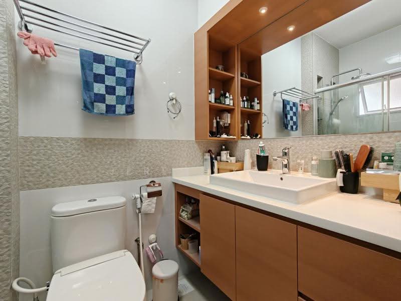 323 Sembawang Close, 323 Sembawang Close, Sembawang / Yishun, 3 Bedrooms, 1,324 sqft, HDB Flat For Sale, by Jeremy Koh, 500292819 - Bathroom - PropertyGuru.com.sg