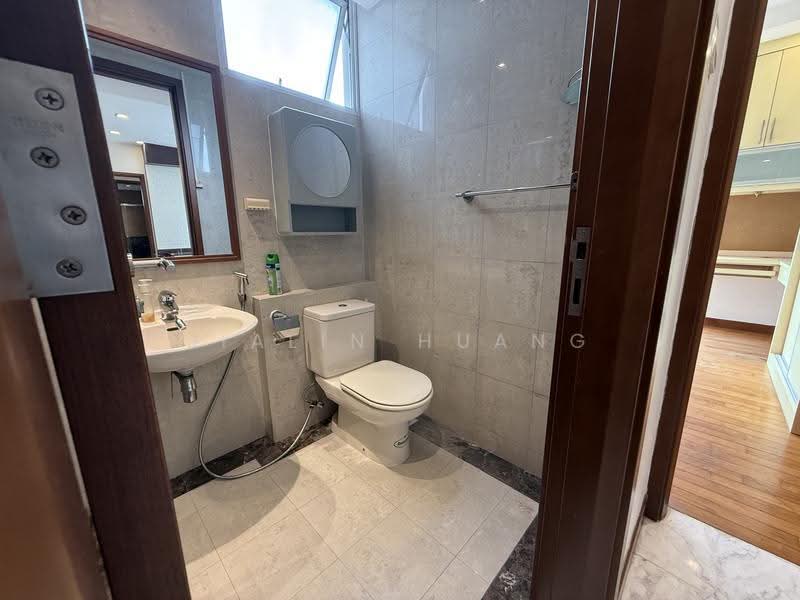 Alessandrea, 31 Alexandra Road, Alexandra / Commonwealth, Room Rental, 150 sqft, Apartment For Rent, by Jialin Huang, 500292821 - Bathroom - PropertyGuru.com.sg