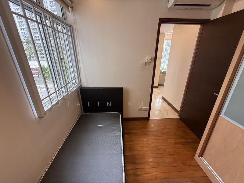 Alessandrea, 31 Alexandra Road, Alexandra / Commonwealth, Room Rental, 150 sqft, Apartment For Rent, by Jialin Huang, 500292821 - Bedroom - PropertyGuru.com.sg