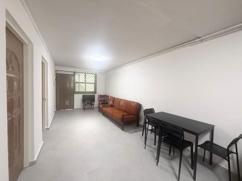 23 Toa Payoh East, 23 Toa Payoh East, Balestier / Toa Payoh, 2 Bedrooms, 721 sqft, HDB Flat For Sale, by Richard Ho, 500292822 - Living Room - PropertyGuru.com.sg