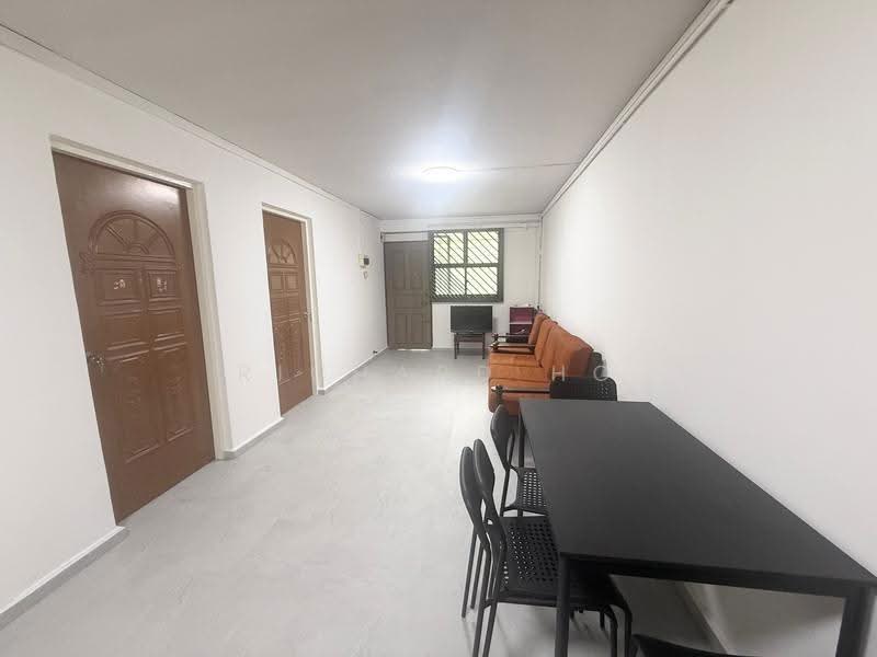 23 Toa Payoh East, 23 Toa Payoh East, Balestier / Toa Payoh, 2 Bedrooms, 721 sqft, HDB Flat For Sale, by Richard Ho, 500292822 - Living Room - PropertyGuru.com.sg