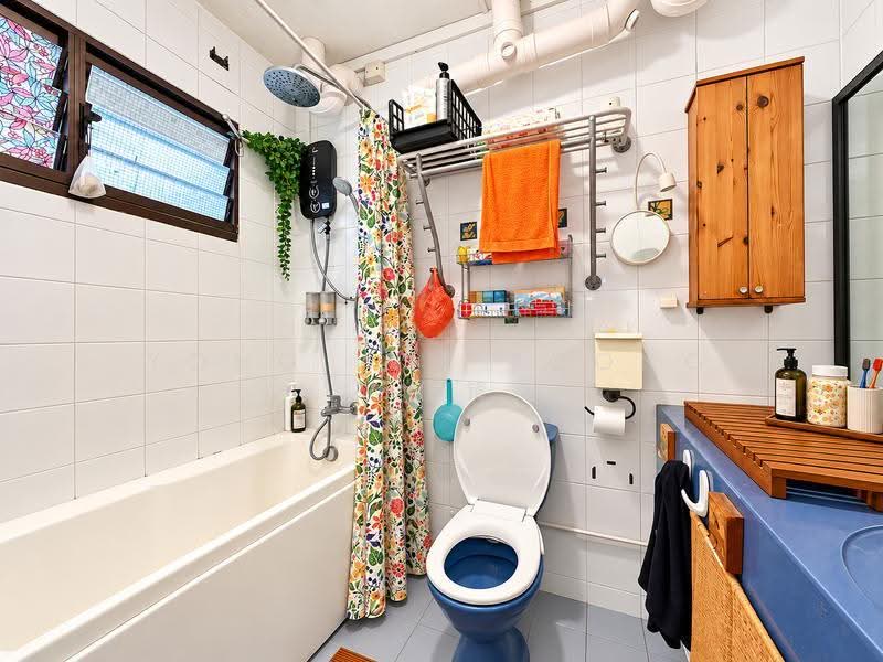 286B Toh Guan Road, 286B Toh Guan Road, Boon Lay / Jurong / Tuas, 4 Bedrooms, 1,550 sqft, HDB Flat For Sale, by Yong Wee Foong 杨伟锋, 500292824 - Bathroom - PropertyGuru.com.sg