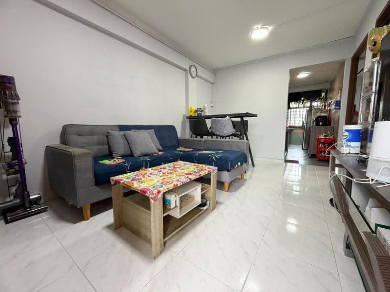 33 Jalan Bahagia, 33 Jalan Bahagia, Balestier / Toa Payoh, 2 Bedrooms, 602 sqft, HDB Flat For Sale, by Yuna Lim, 500292831 - Living Room - PropertyGuru.com.sg