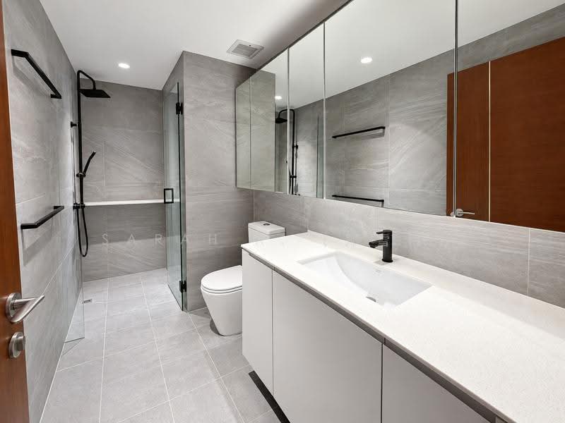 Ridgewood Condominium, 61 Mount Sinai Drive, Tanglin / Holland / Bukit Timah, 3 Bedrooms, 1,744 sqft, Condominium For Sale, by Sarah X. (郑雪梅), 500292836 - Bathroom - PropertyGuru.com.sg