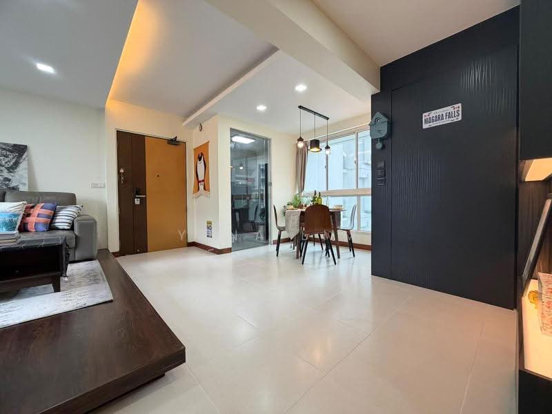 268C Punggol Field, 268C Punggol Field, Hougang / Punggol / Sengkang, 3 Bedrooms, 1,022 sqft, HDB Flat For Sale, by Yuna Lim, 500292850 - Living Room - PropertyGuru.com.sg