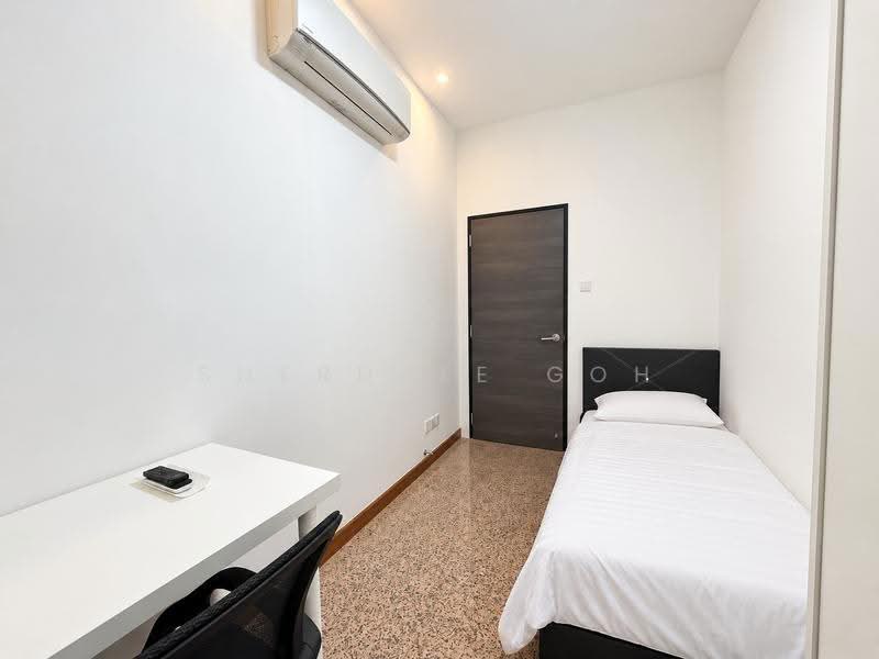 Dover Parkview, 30 Dover Rise, Buona Vista / West Coast / Clementi New Town, 2 Bedrooms, 936 sqft, Condominium For Sale, by Sherdale Goh, 500292879 - Bedroom - PropertyGuru.com.sg