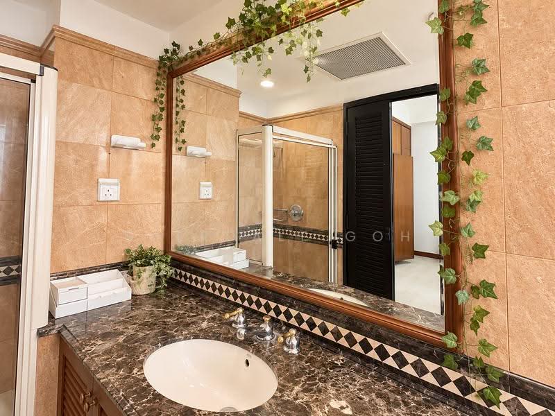 Dover Parkview, 30 Dover Rise, Buona Vista / West Coast / Clementi New Town, 2 Bedrooms, 936 sqft, Condominium For Sale, by Sherdale Goh, 500292879 - Bathroom - PropertyGuru.com.sg