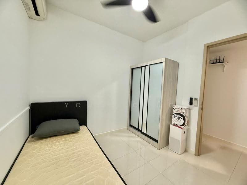 Treasure at Tampines, 15 Tampines Lane, Pasir Ris / Tampines, 4 Bedrooms, 1,281 sqft, Condominium For Sale, by Young Chng, 500292893 - Bedroom - PropertyGuru.com.sg