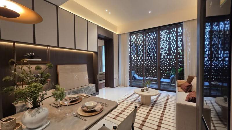 Parksuites, 18 Holland Grove Road, Tanglin / Holland / Bukit Timah, 2 Bedrooms, 786 sqft, Condominium For Sale, by Kat Boey, 500292909 - Living Room - PropertyGuru.com.sg