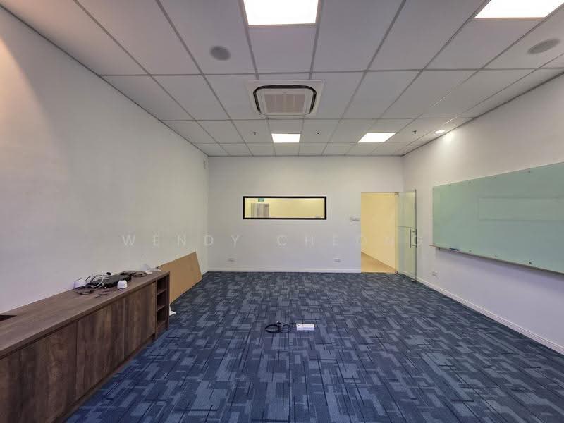 The Spire, 10 Bukit Batok Crescent, Dairy Farm / Bukit Panjang / Choa Chu Kang, 700 sqft, Light Industrial (B1) For Rent, by Wendy Cheong, 500292910 - Director room - CommercialGuru.com.sg